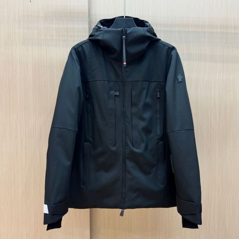 Ba*len*cia*ga coats